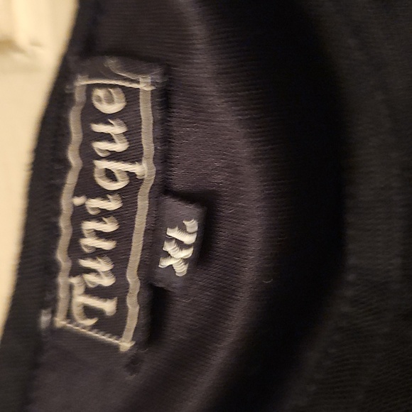 Black Floral Embroidered Shirt - Picture 3 of 4